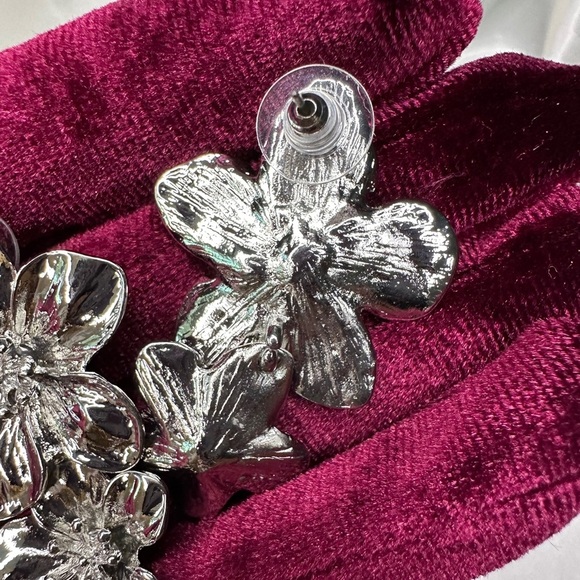 ZARA Super Silver Floral earrings - Picture 9 of 14